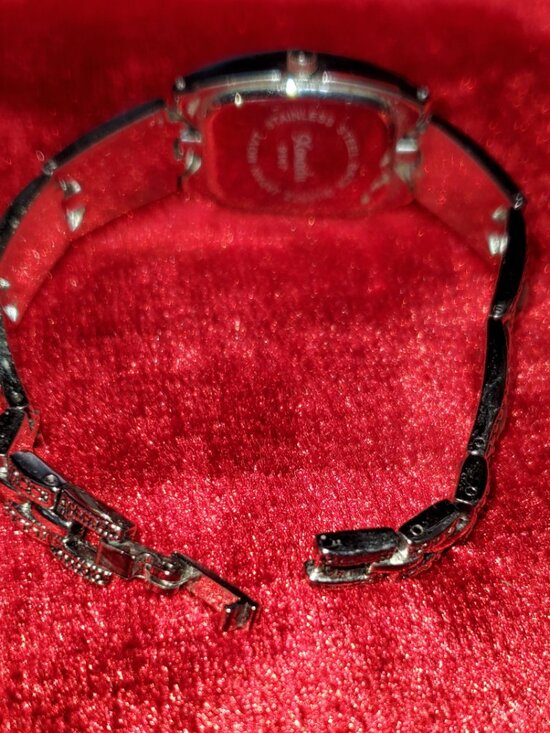 Vintage Xanadu Quartz Watch, Model 9147